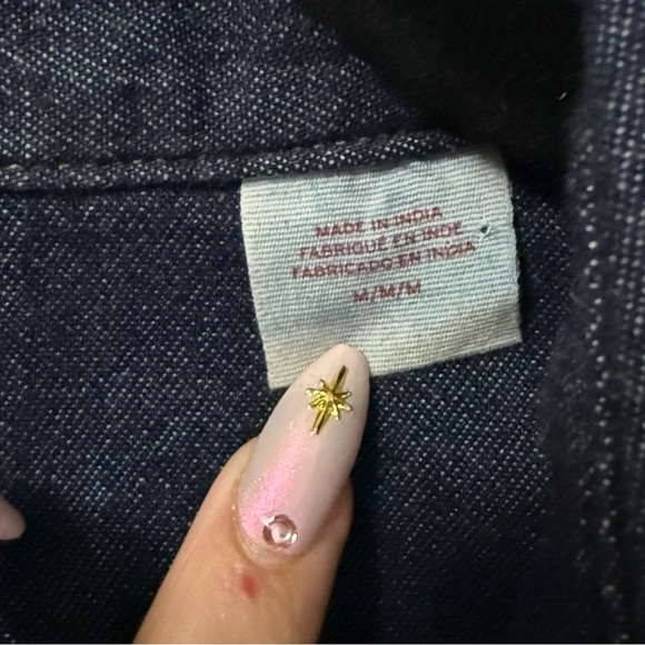 Levi's Dark Blue Button Down Shirt - Picture 3 of 9